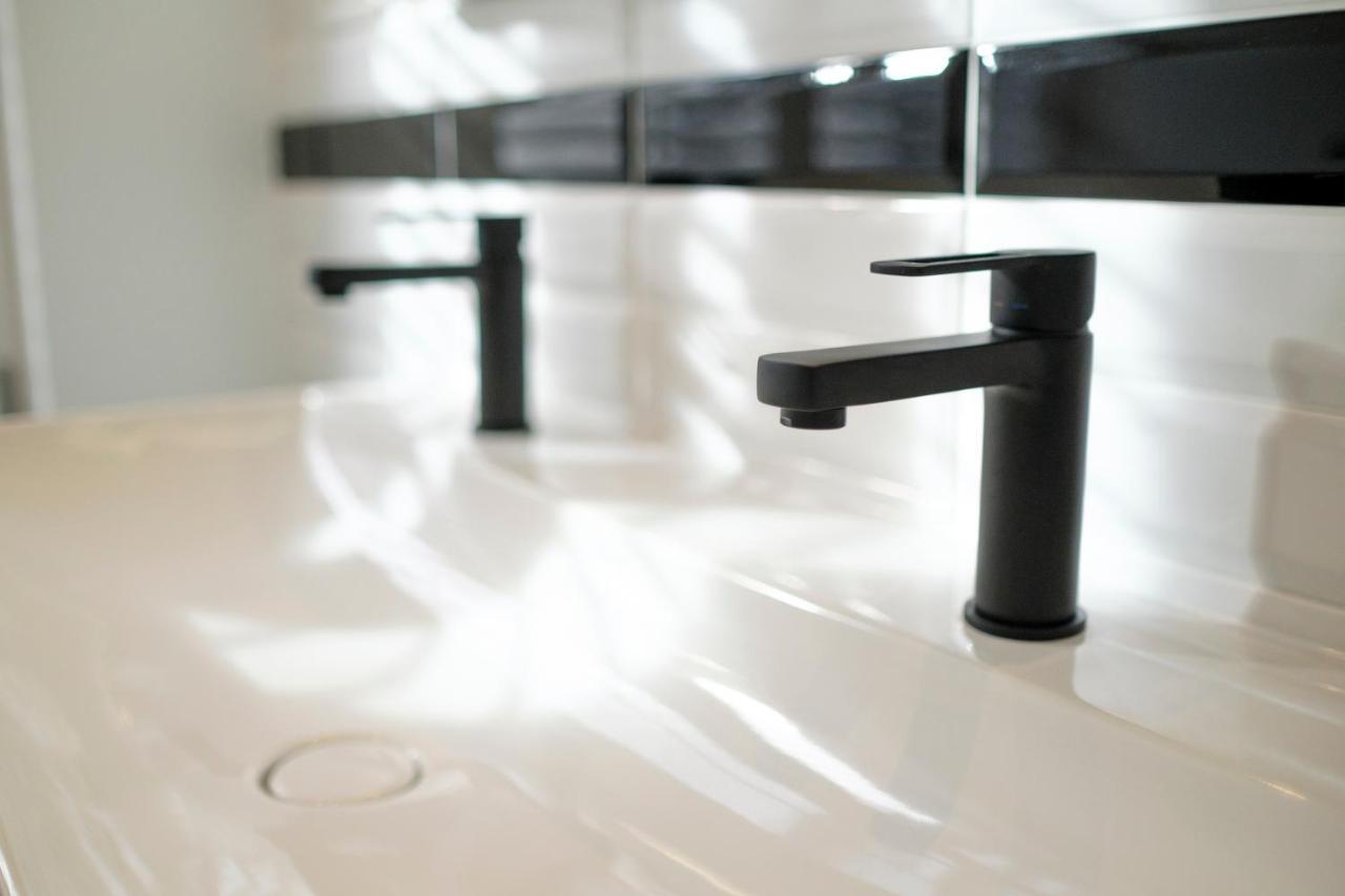 Fabulous In Chatelain Area *