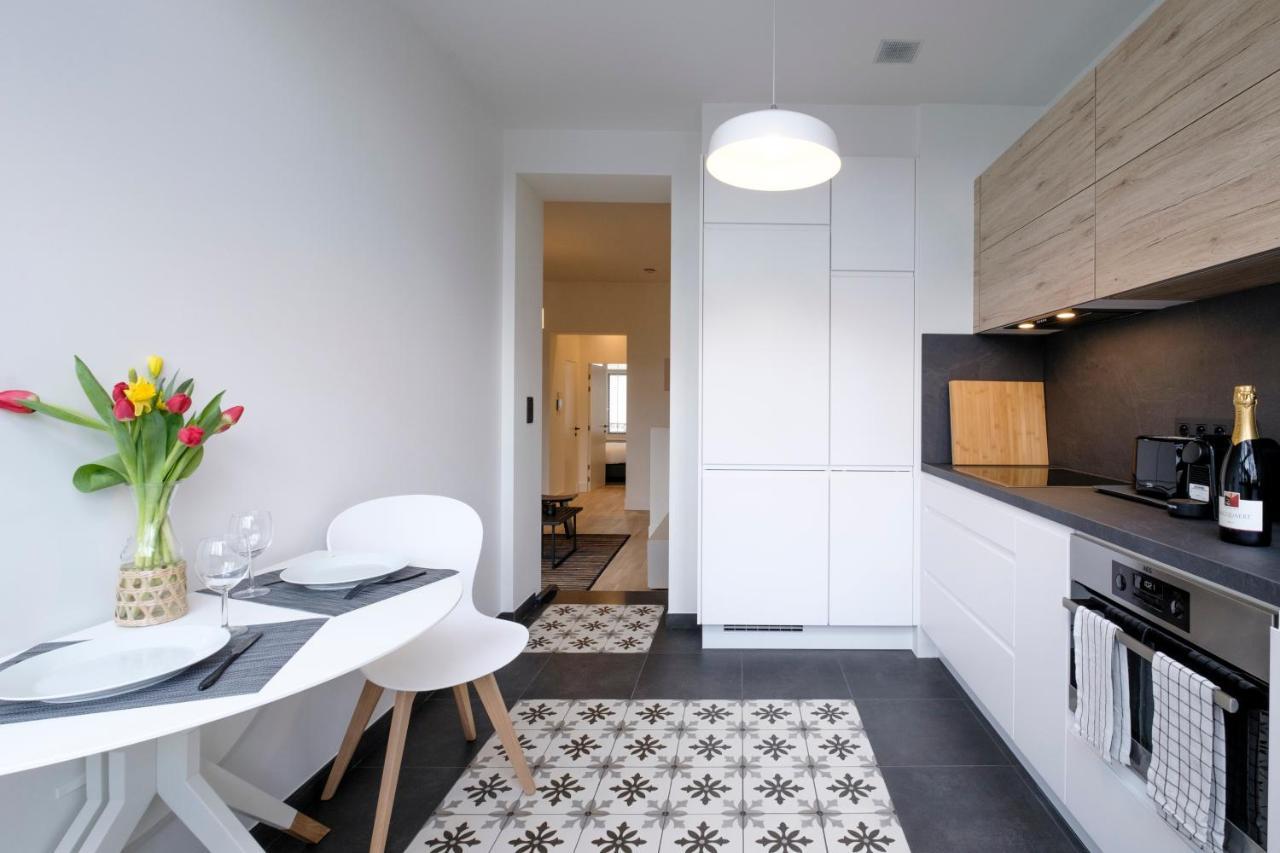 Apartment Fabulous In Chatelain Area *