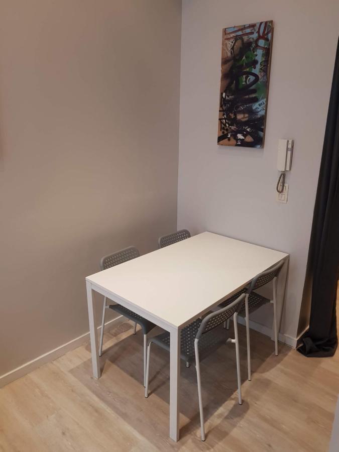 Central Yellow Apartment Apartamento *