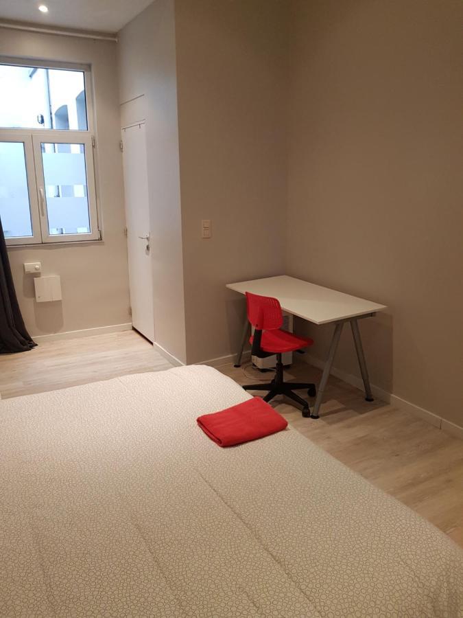 Central Yellow Apartment Apartment *