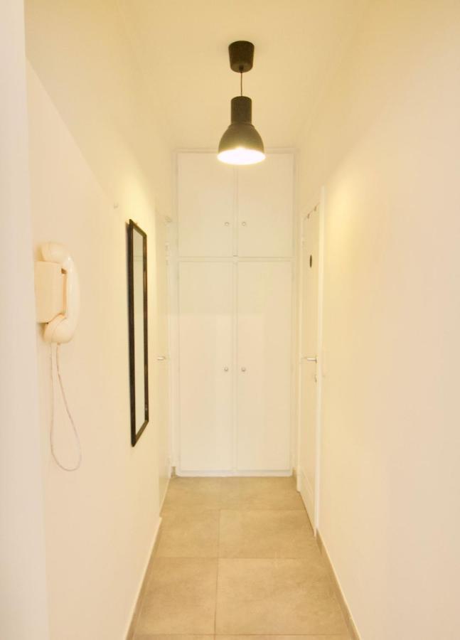 Splendid & Cosy Studio - Perfect Location 'stephanie-louise Area'