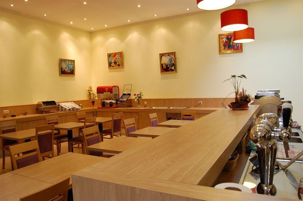 Ibis Brussels Centre Chatelain 3* Ixelles