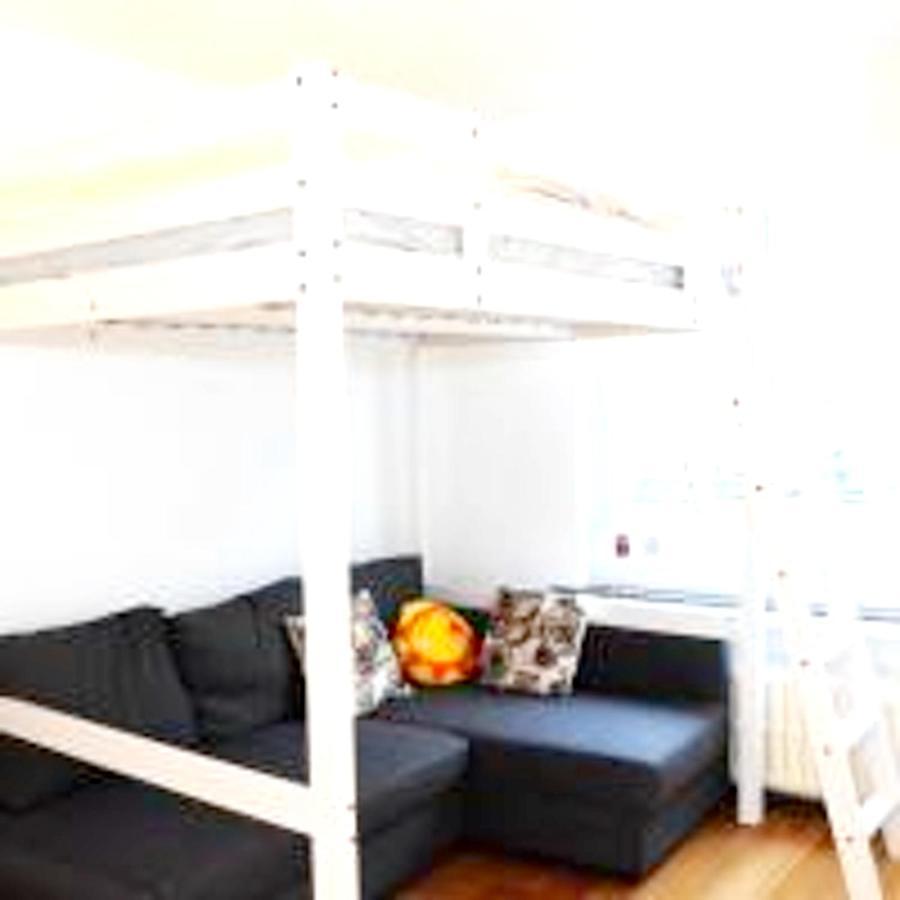 3 Bedrooms House With View And Wifi At Jette Holiday home