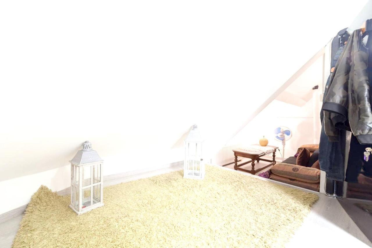 Studio With Wifi At Bruxelles *