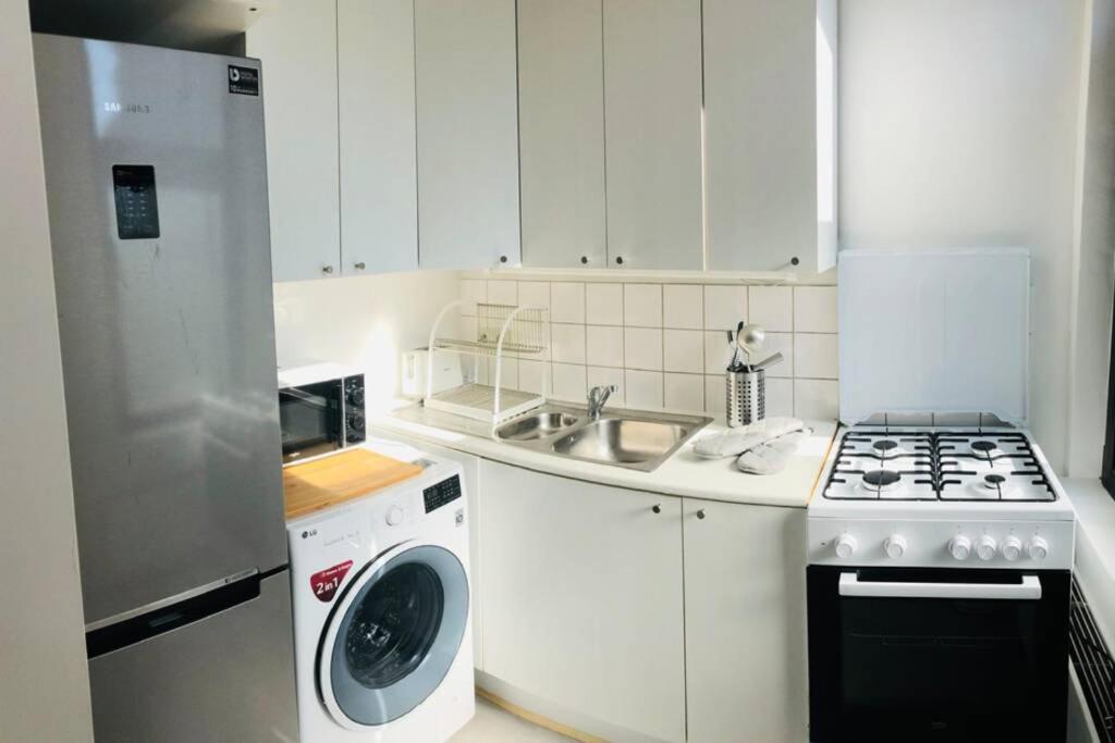 By Foot! Authenticity & Luxury Nearby Apartment