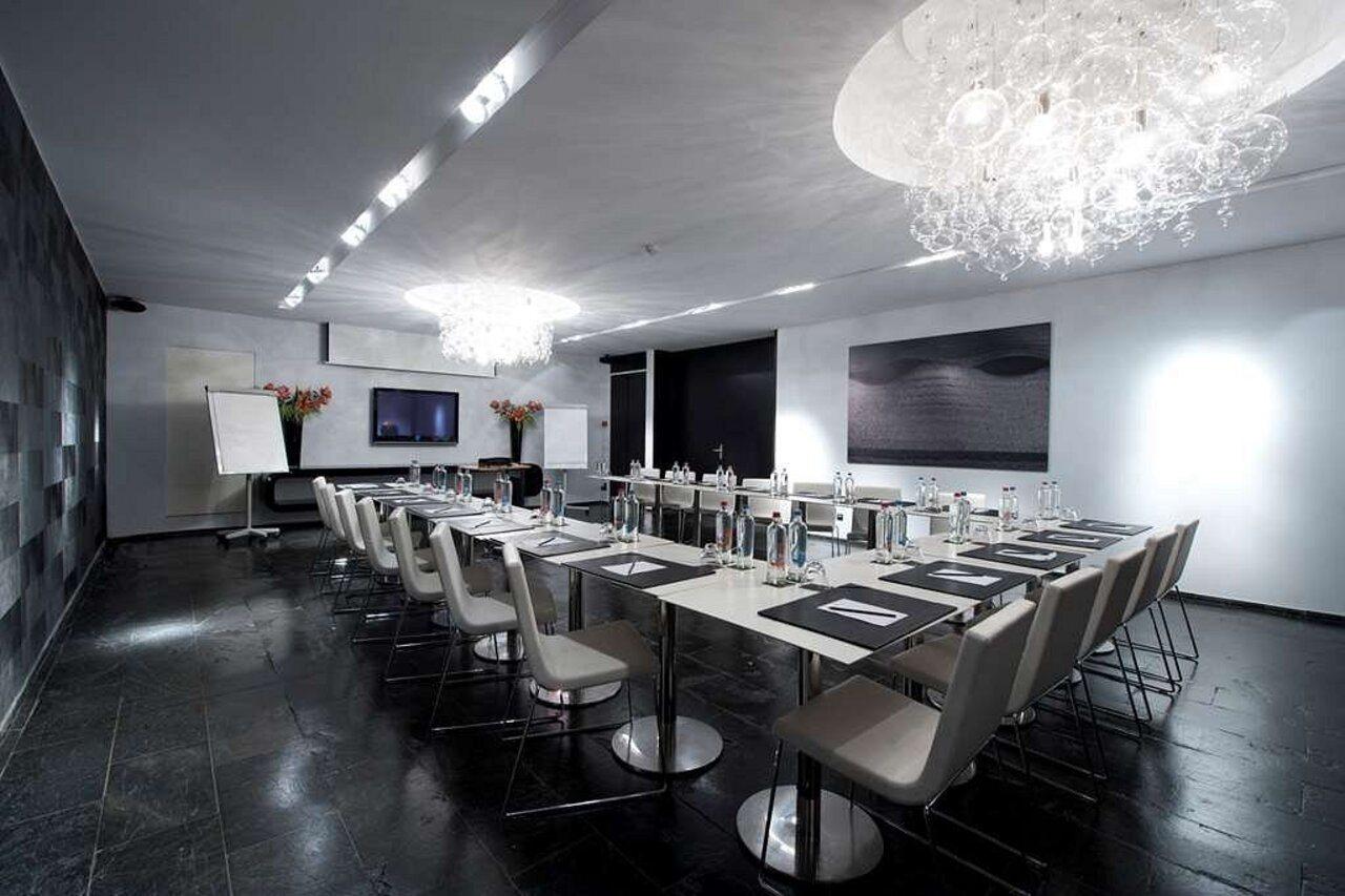 Yooma Urban Hotel