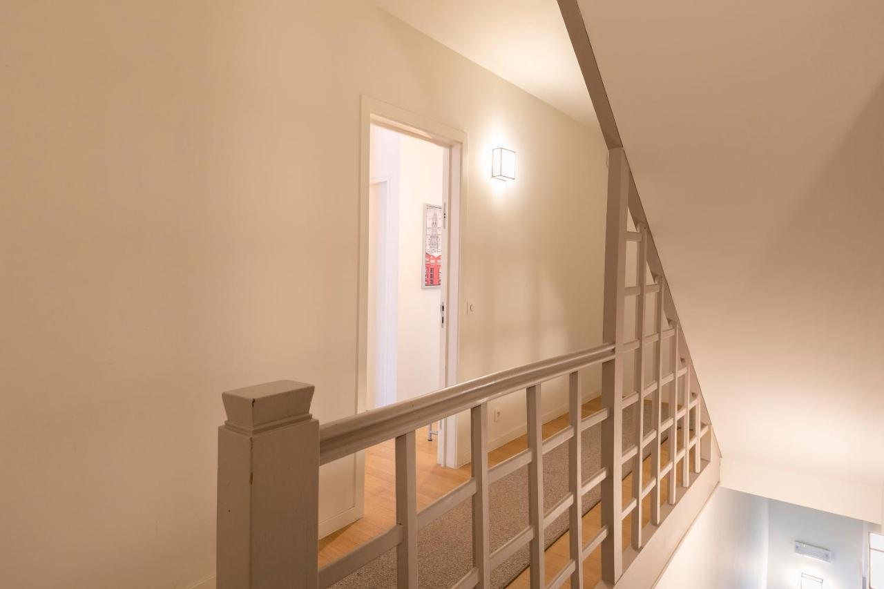 Suberb Apartment *