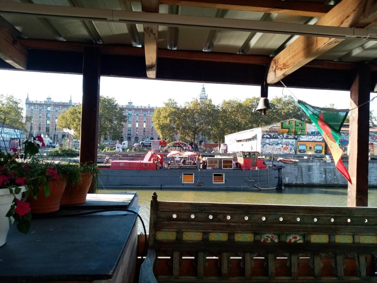 Botel Edouard Boat