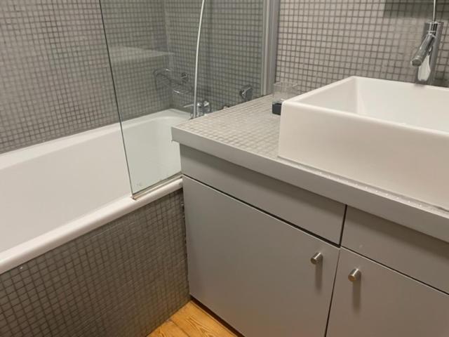Duplex Dernier Etage Avec Terasse A Deux Pas De La Grand Place Apartamento Bruxelas