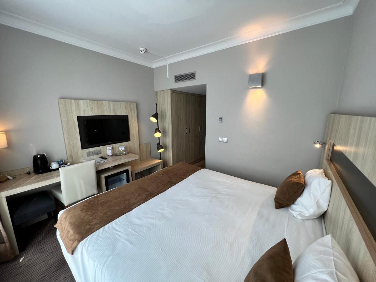 Western Royal Centre Hotel