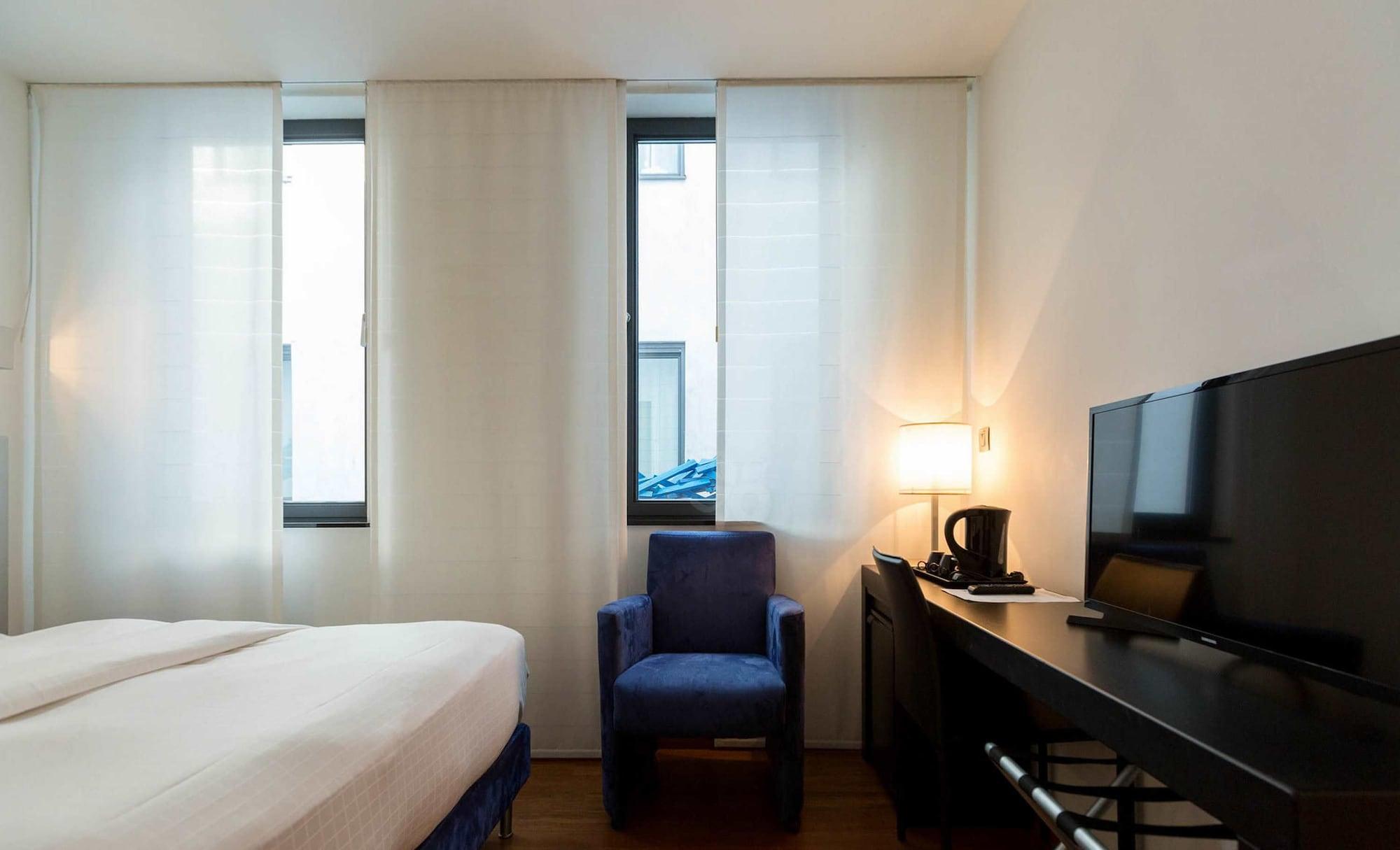 Aqua By Happyculture Hotel Saint-Gilles