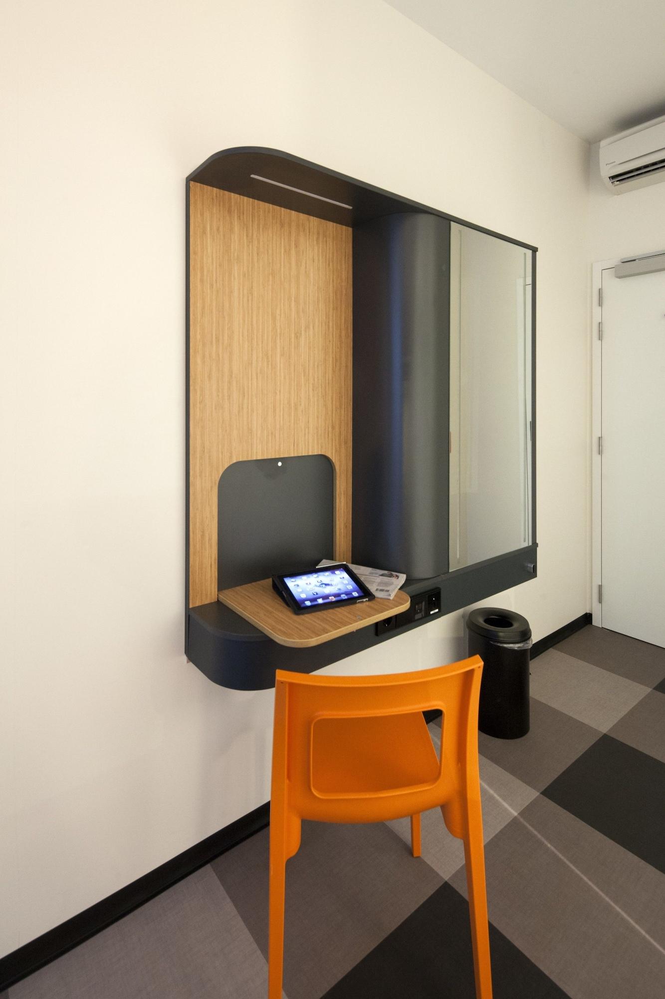 Easyhotel Centre 3* Brussels