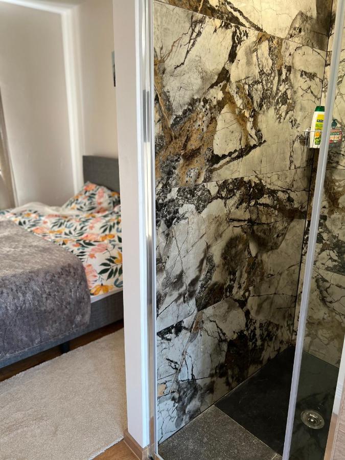 Cosy With Canal View Apartment Brussels