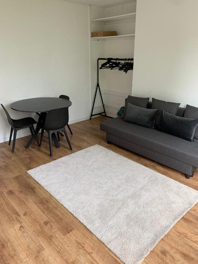 Minimalist 50m2 Apartment *