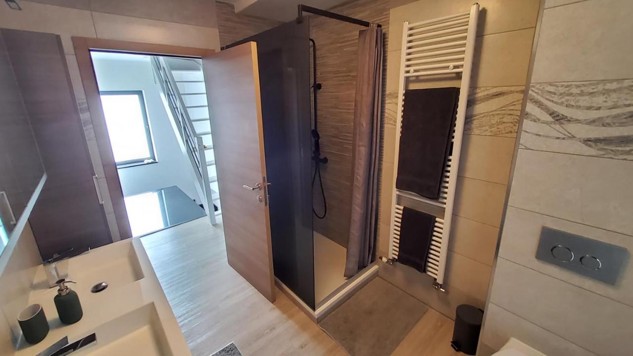 Deluxe Au 2eme Etage, Double Au 4eme Etage Not A * Brussel