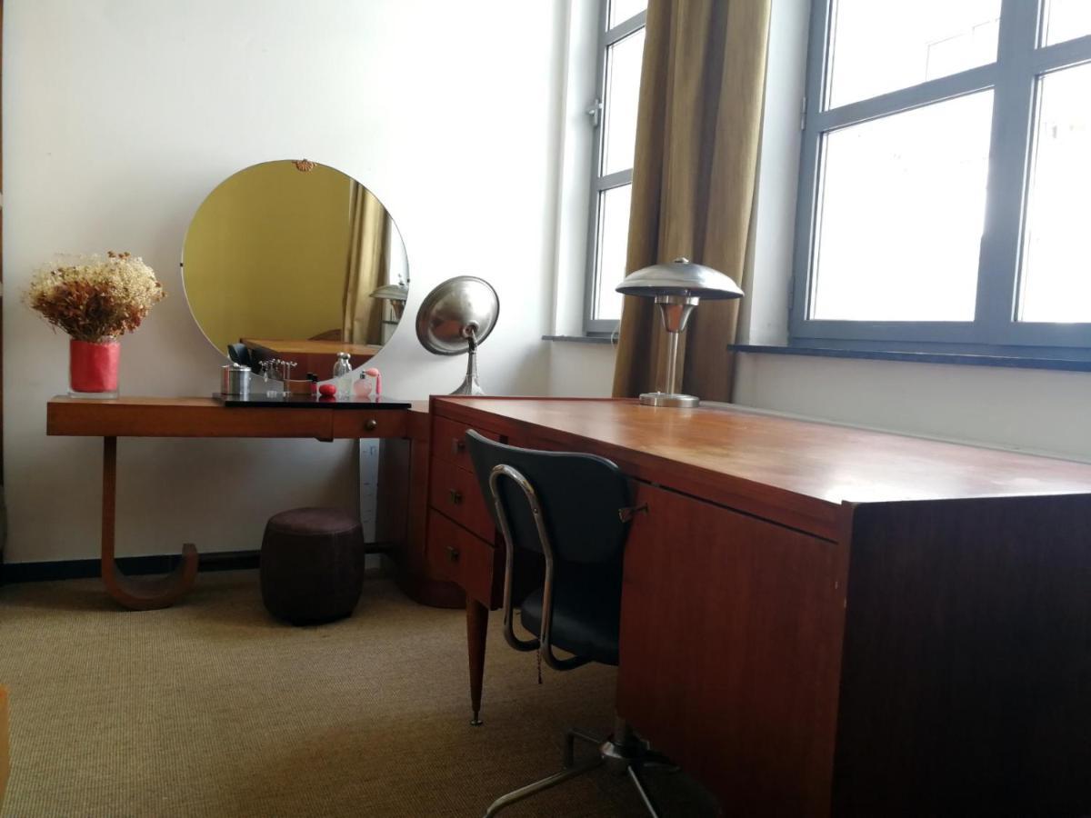 Bright Loft Close To Downtown Apartment *