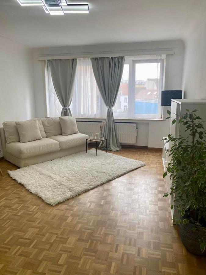 Cinquantenaire Apartment