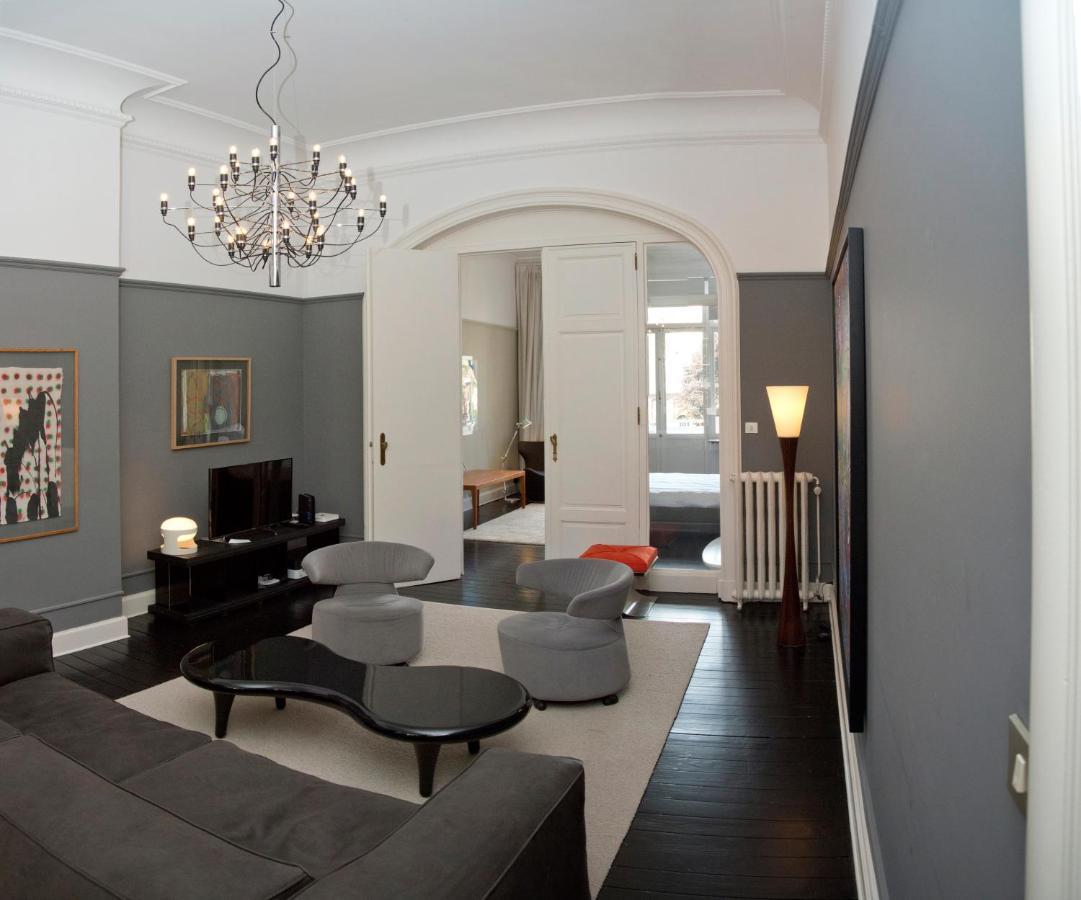 Apartment Chic *