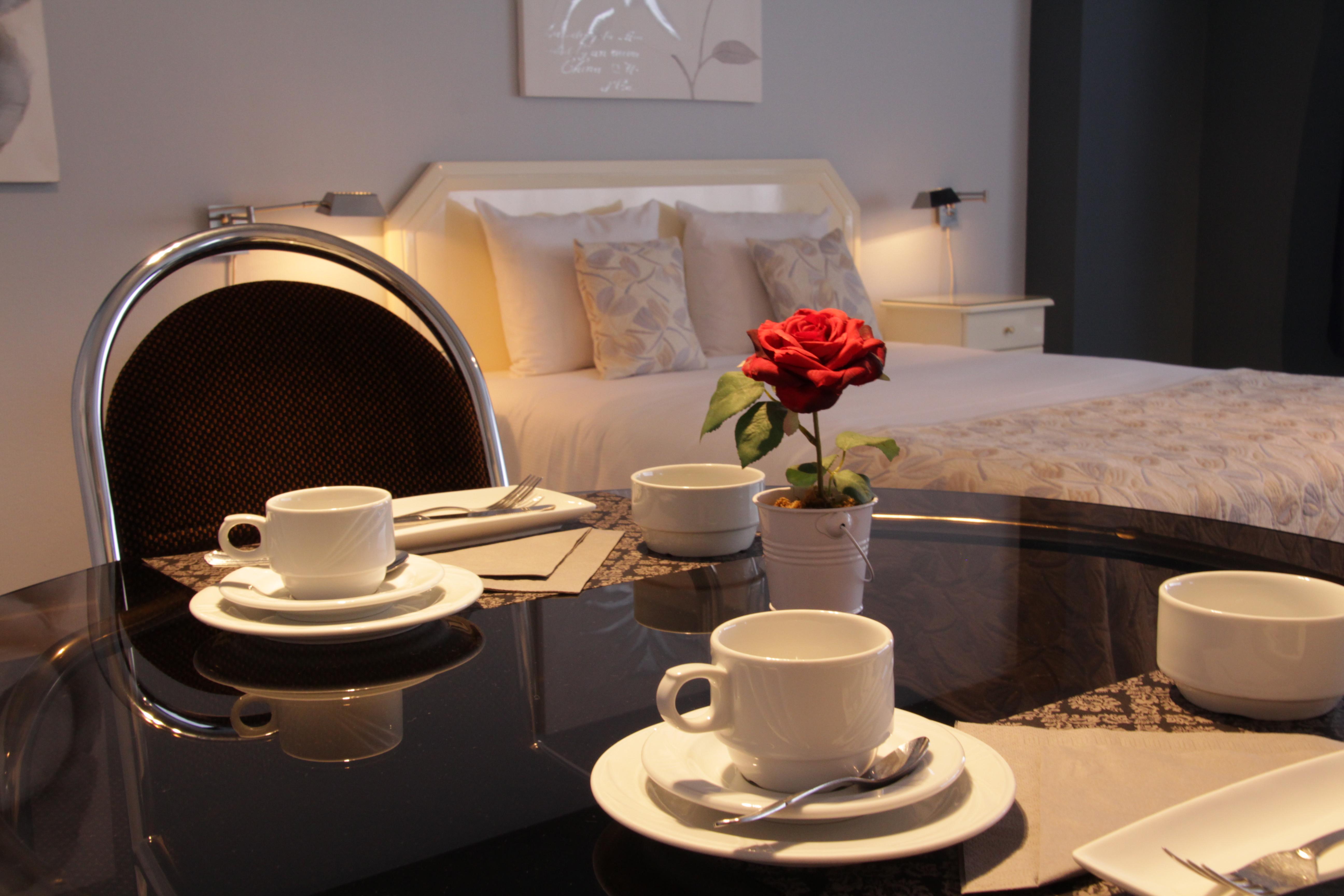 Khách sạn First Euroflat 4*