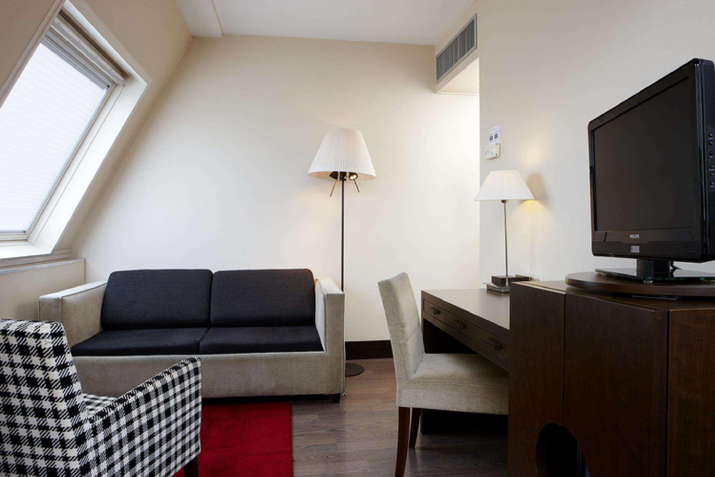 Nh Brussels Louise Hotel 4*