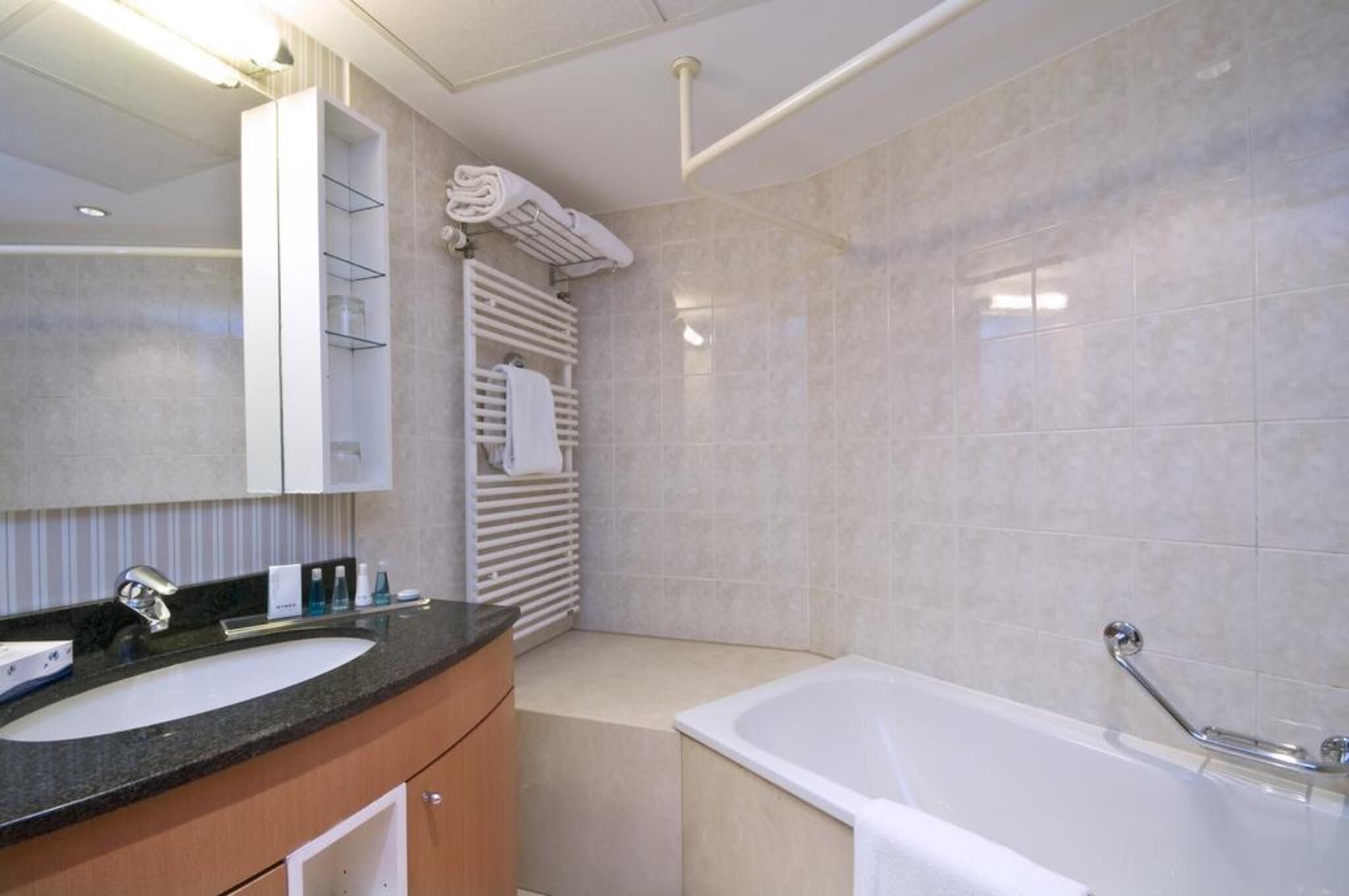 B-aparthotel Ambiorix 4*