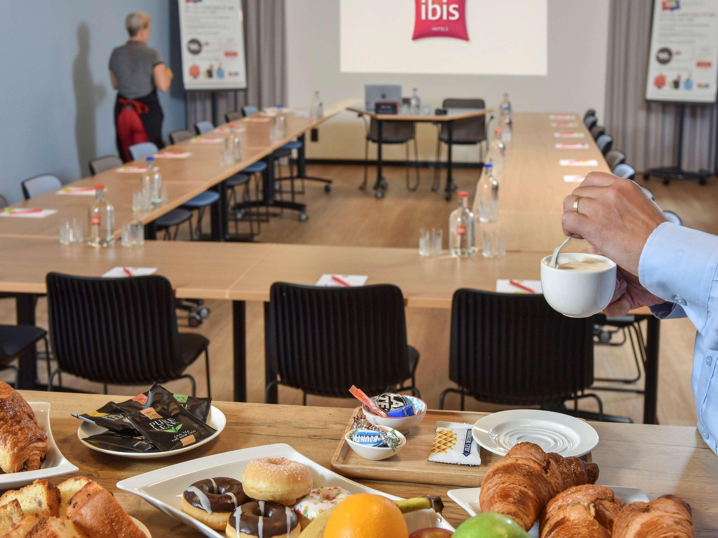 Ibis Brussels Erasmus Hotel 3*
