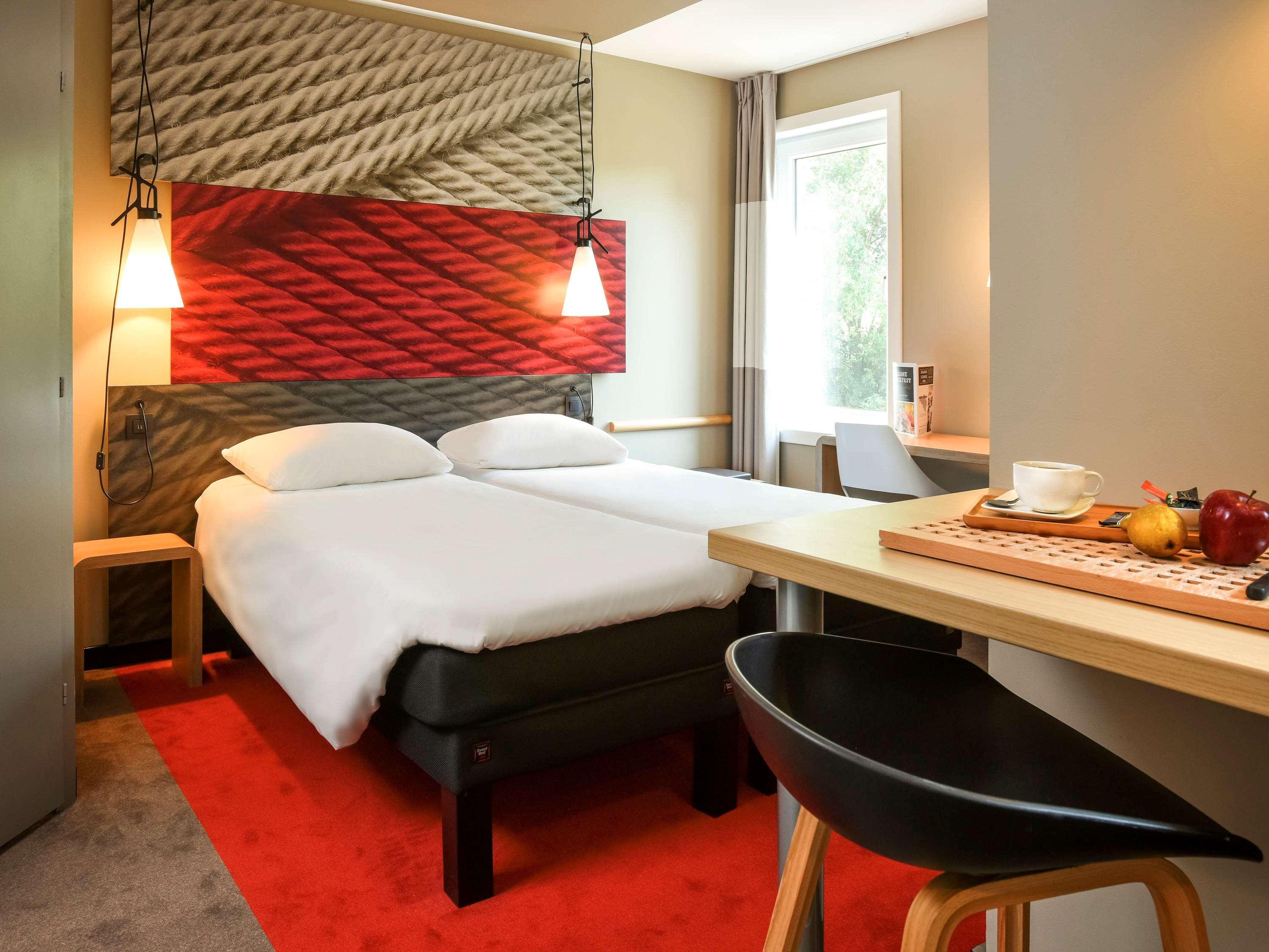 Ibis Brussels Erasmus Hotel 3*