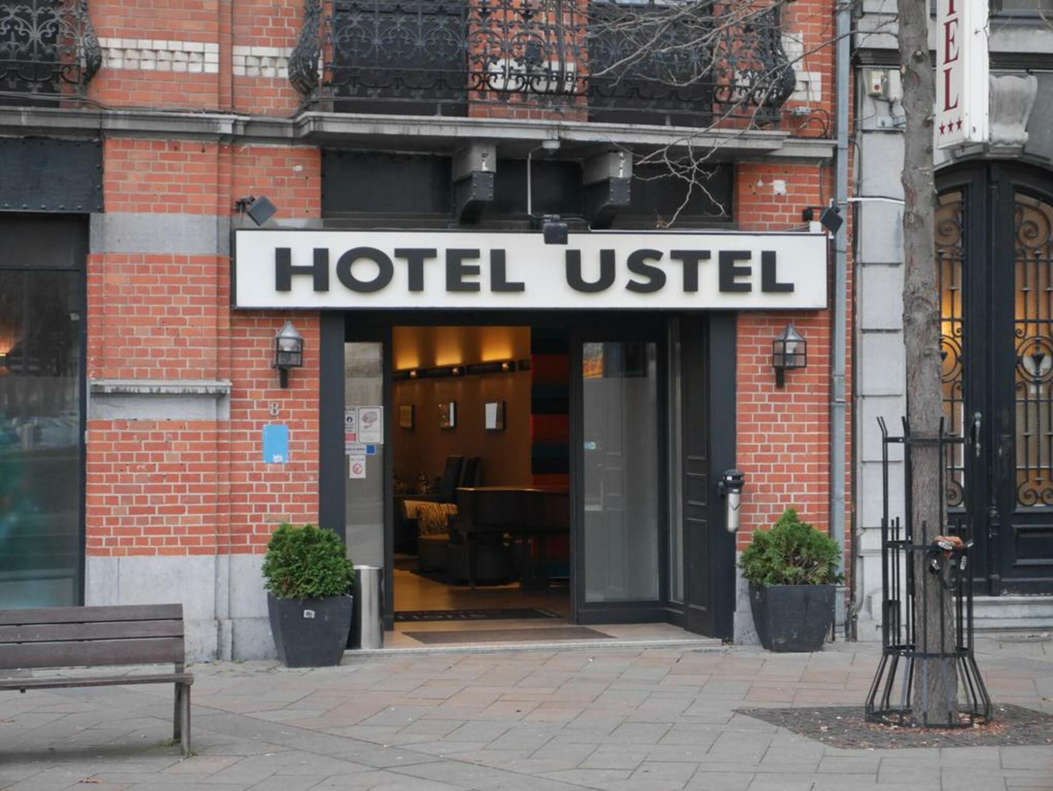 Floris Ustel Midi 3*