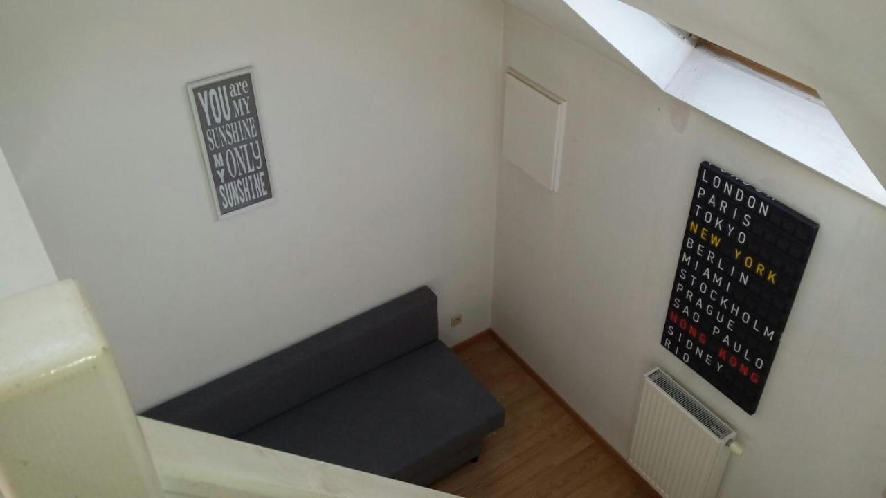 Duplex Sleeps 4 Brussels