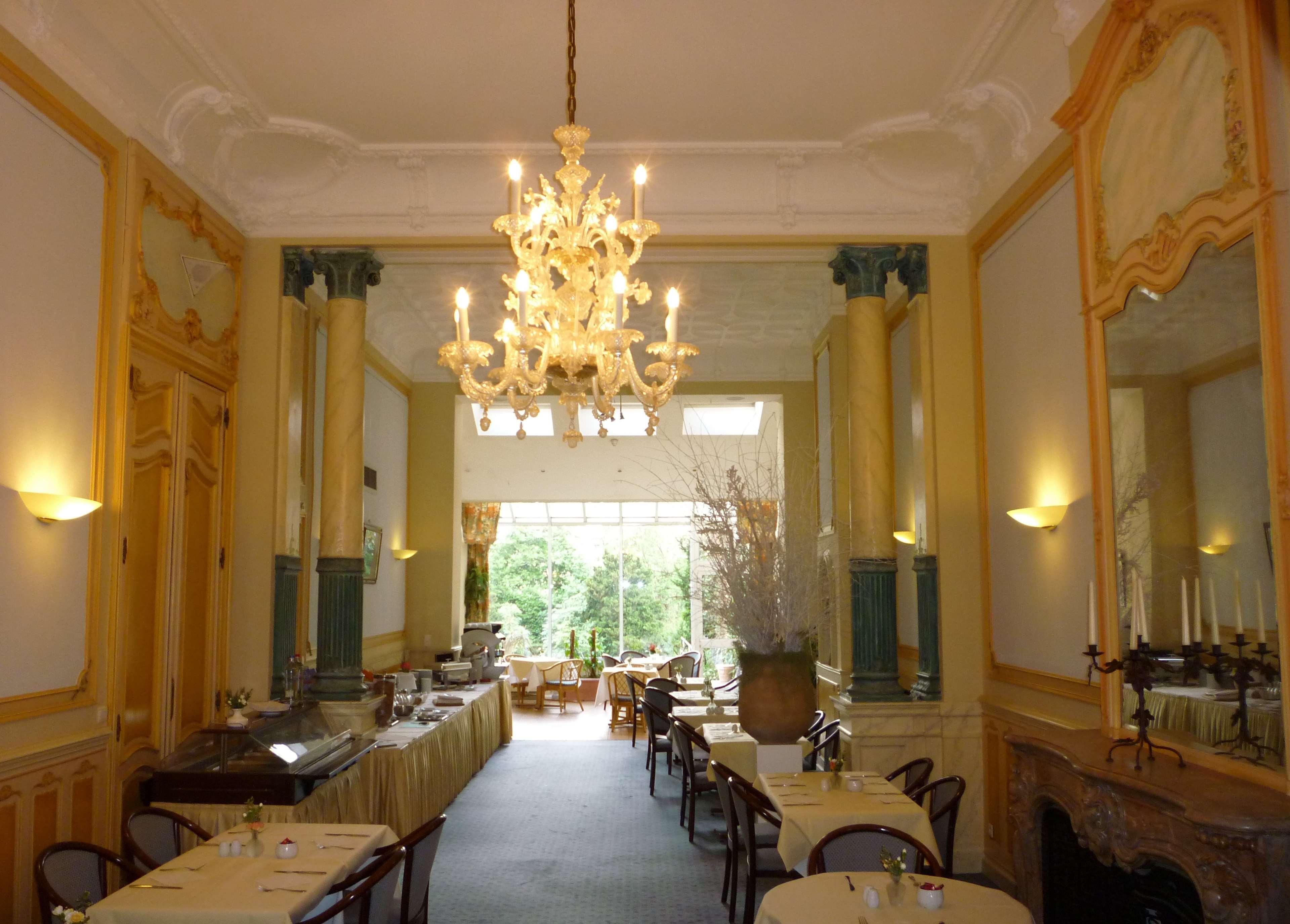 Western Park Brussels Hotel 4*