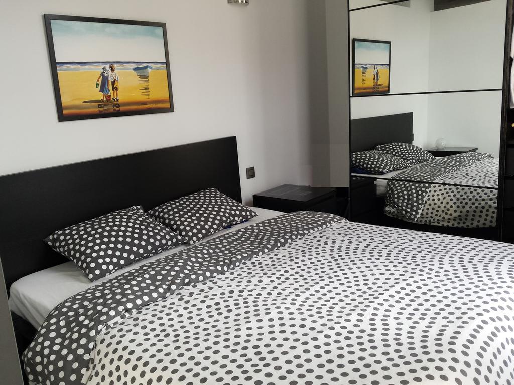 Apartment Centre