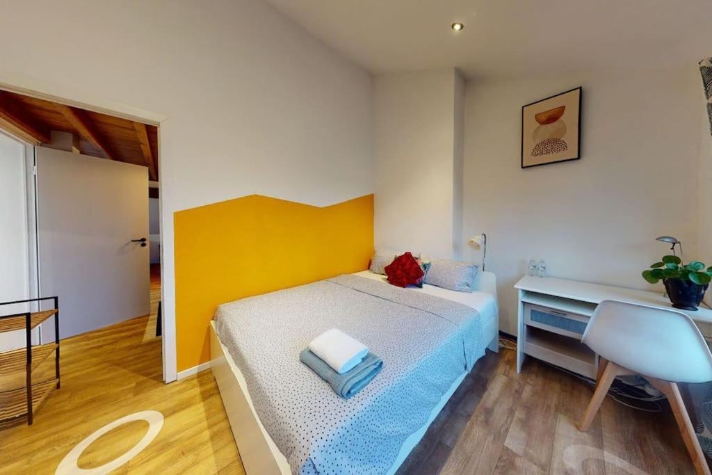 Apartment 2 Bedroom With A Rooftop Terrace On 3rd Floor