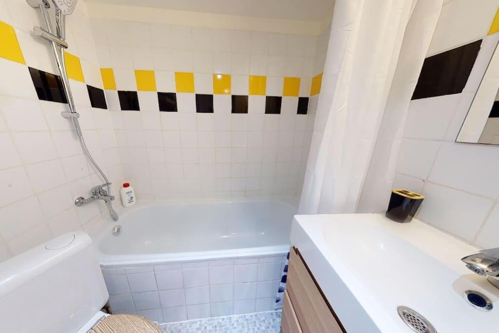 Apartment 2 Bedroom With A Rooftop Terrace On 3rd Floor Brussels