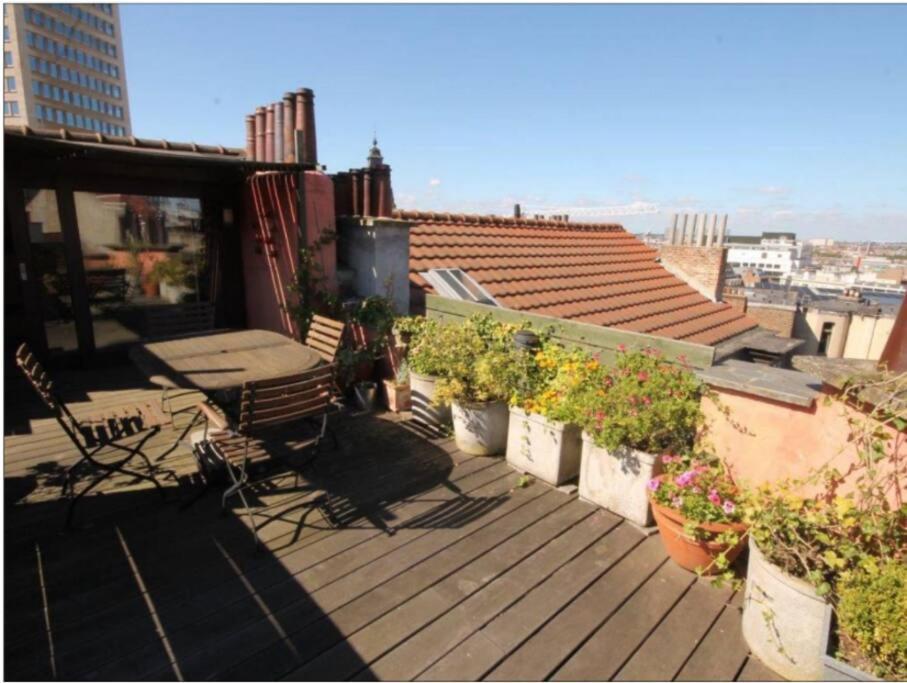 Apartment Lovely 2 Bedroom Penthouse With Terrace *