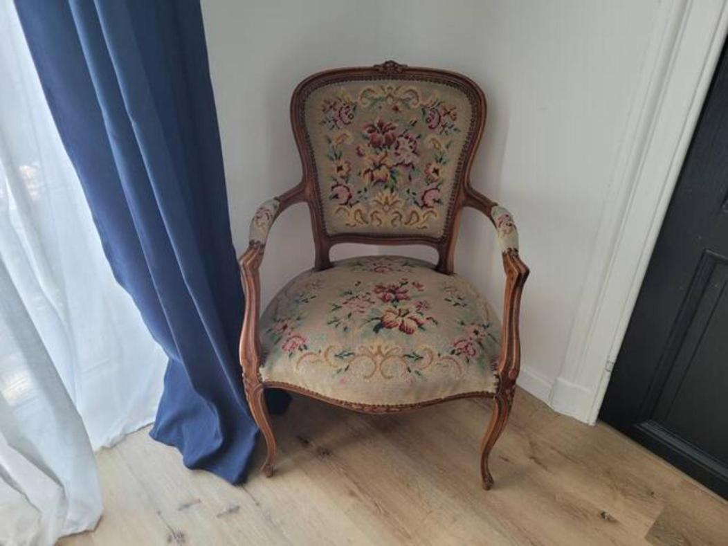 Brand New With Private Bathroom And Balcony-terrasse Brussels