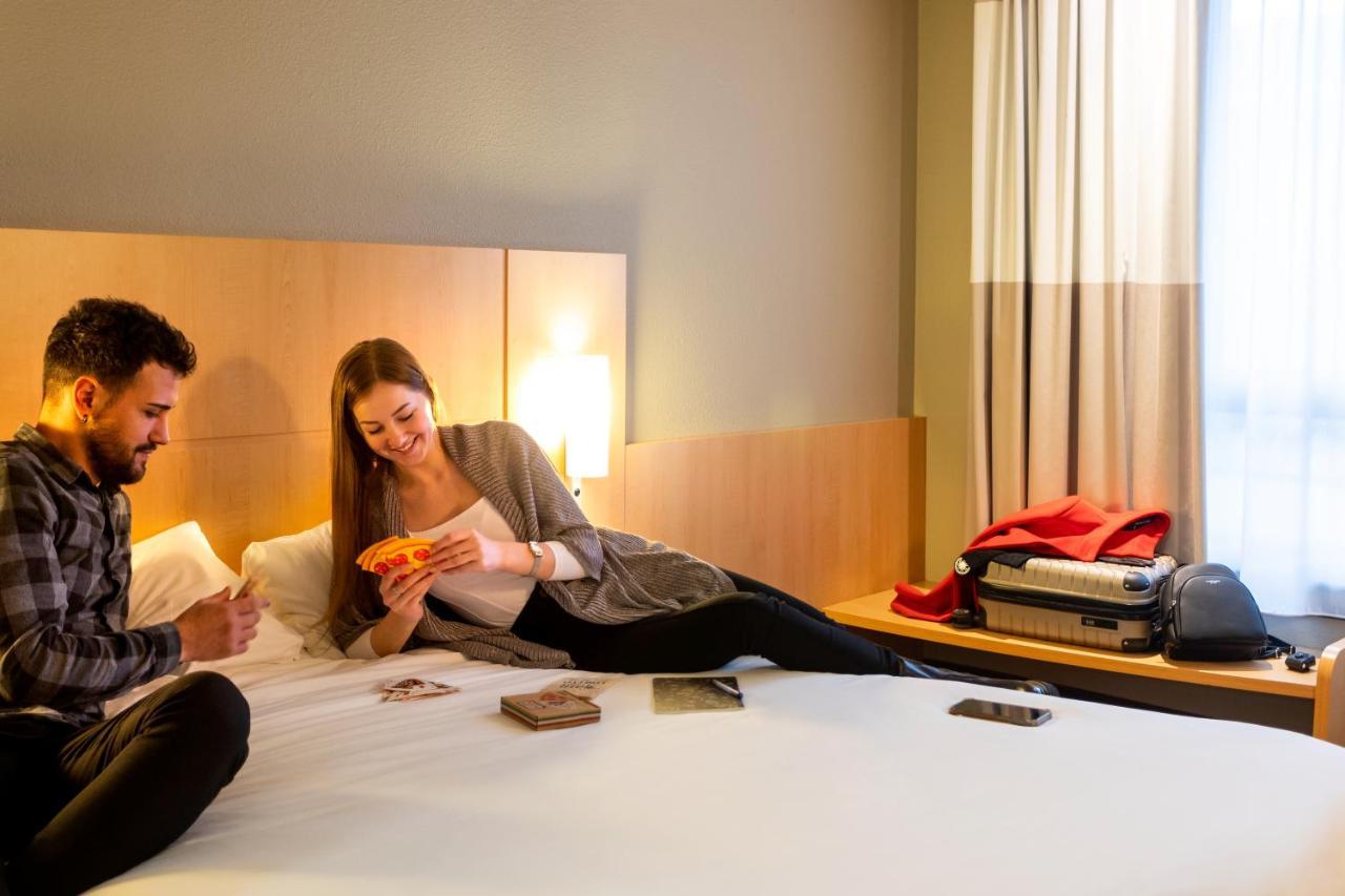 Hotel Ibis Brussels Centre Gare Du Midi 3*