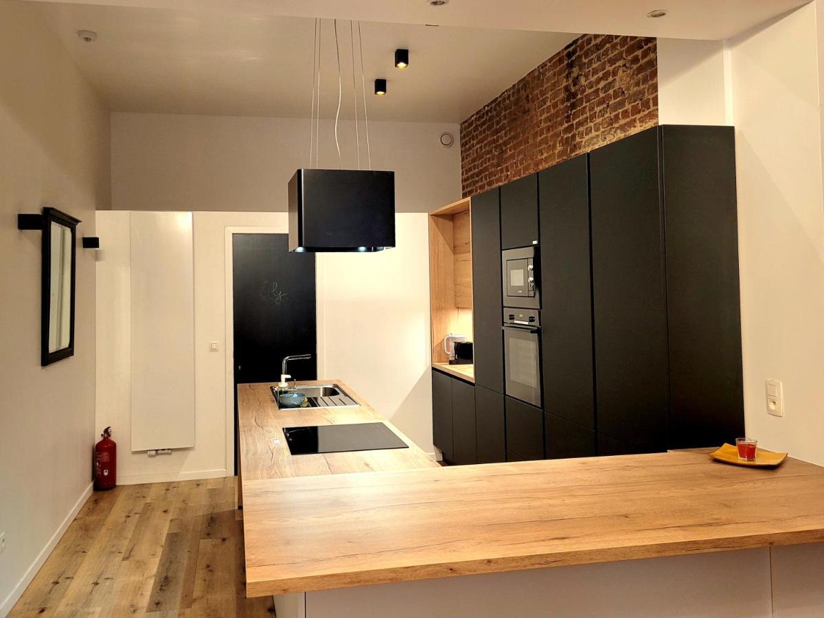 Brand New With Private Bathroom And Balcony-terrasse Guest house Brussels