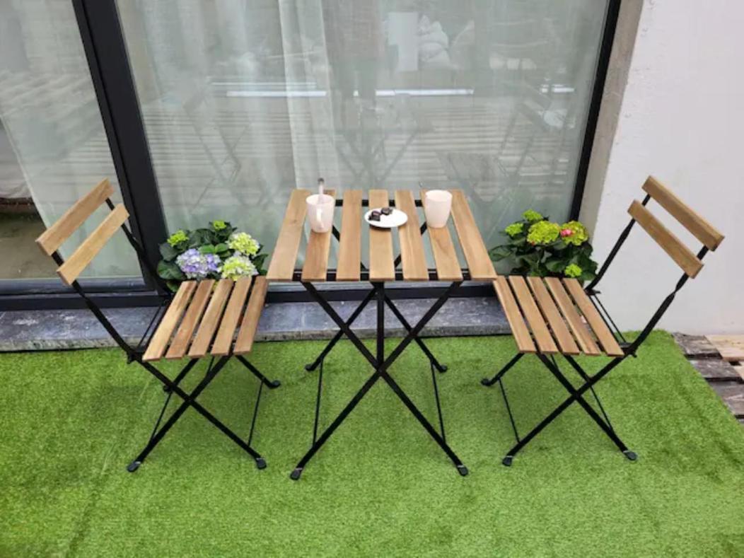 Brand New With Private Bathroom And Balcony-terrasse Brussels
