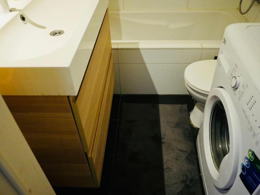 Apartment Ixelles: Superbe Appartement, Idealement Situe Brussels