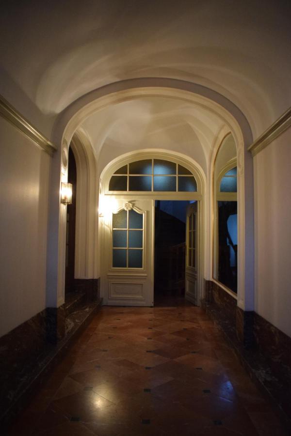 Upstairs - Eu District Hospedagem domiciliar *