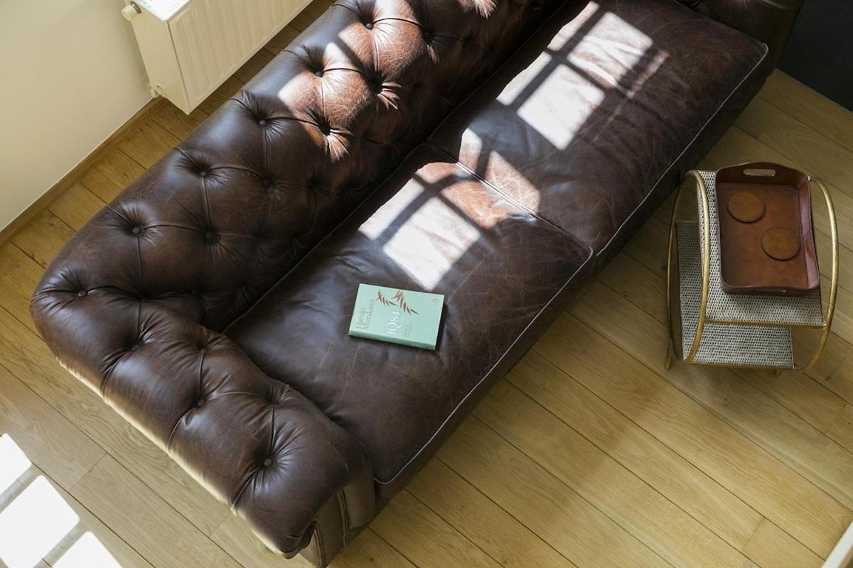 Hyde Park, Duplex De Charme Dans Une De Standing * Brussels