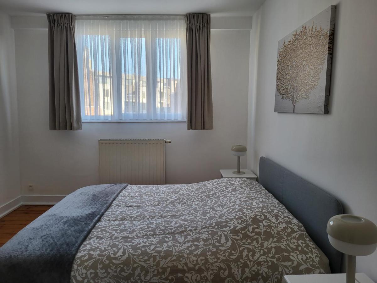 Casa de hóspedes Brussels Bed & Blockchain Private With Shared Bathroom *