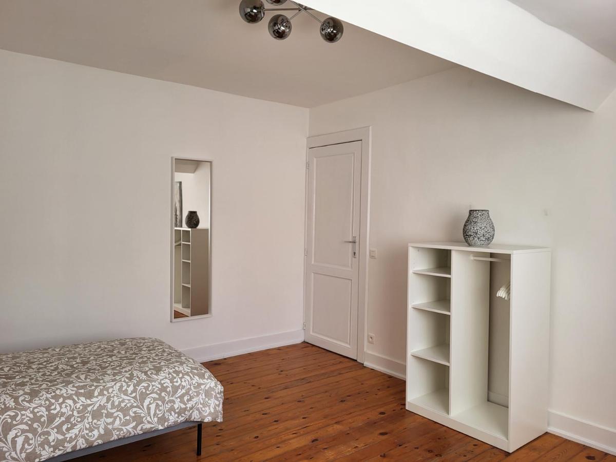 Brussels Bed & Blockchain Private With Shared Bathroom Casa de hóspedes *