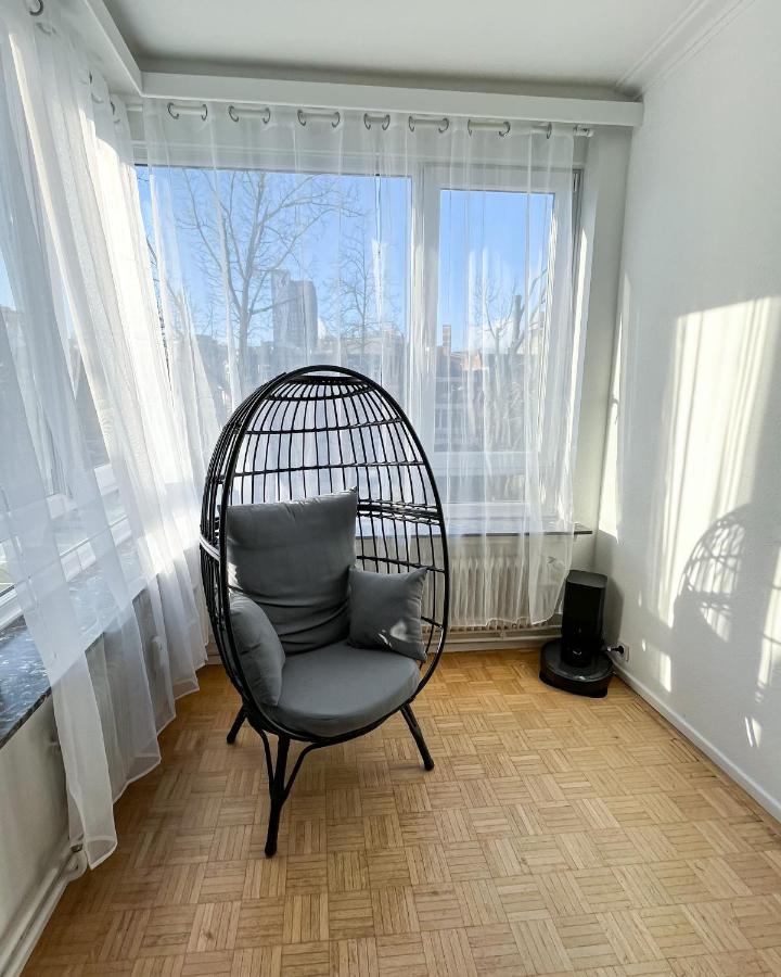 Cosy Two Bedroom In Brussels