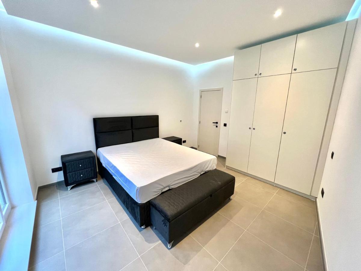 Luxury Brand New Apartment *
