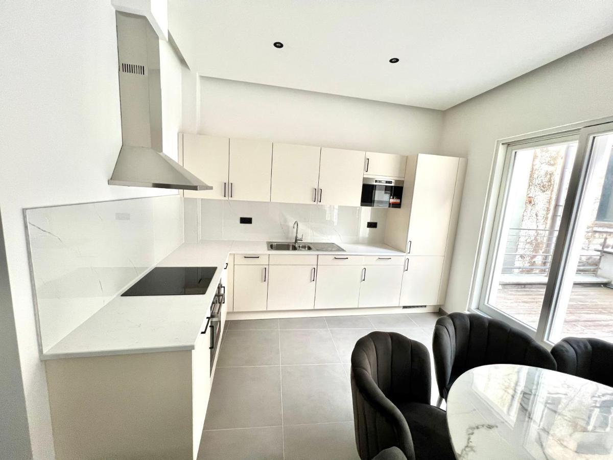 Luxury Brand New * Brussels