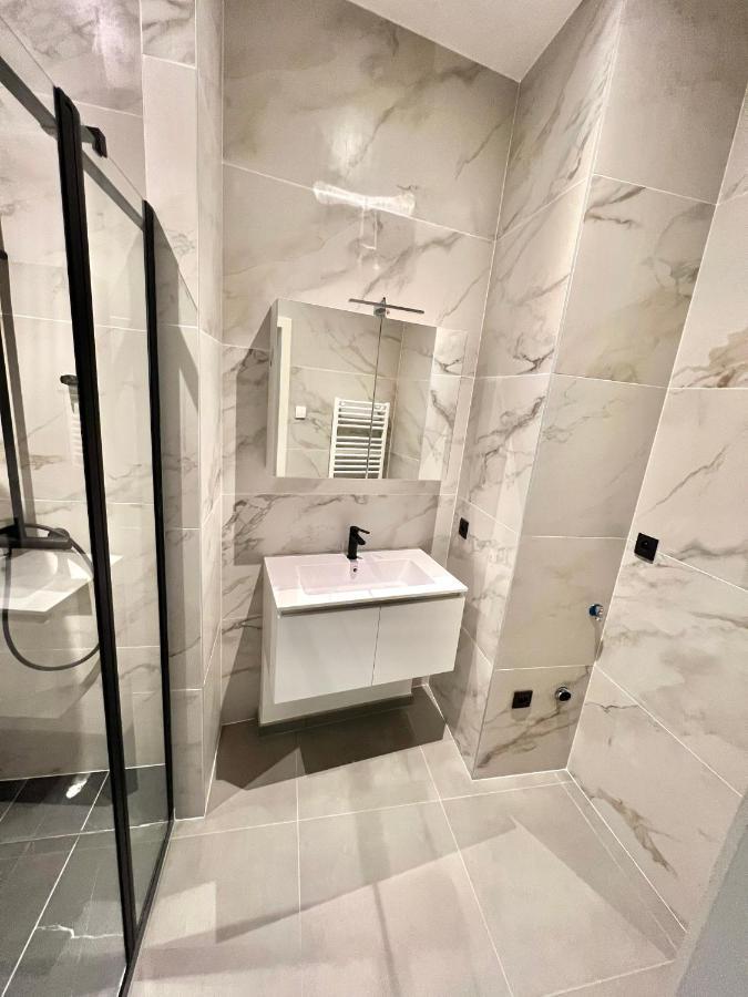 Luxury Brand New Apartment
