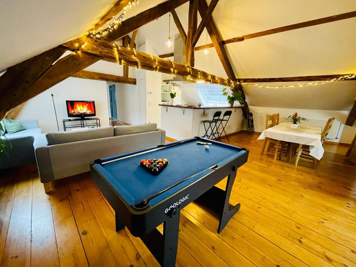 Down Town Spacious Loft With Private Parking * Brussels