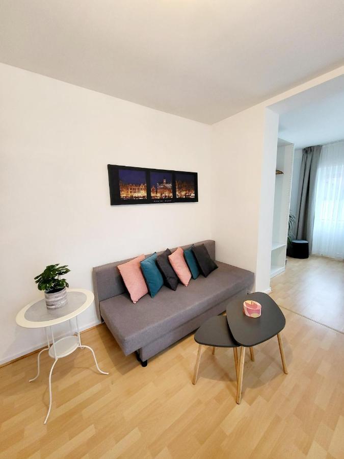 Alicia, Idealement Situe Guest house Etterbeek