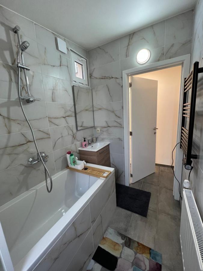 Design Europarlament With Private Terrace Apartment *